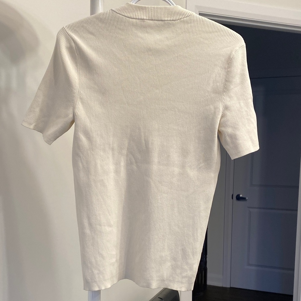 Tory Burch ribbed short sleeves top with Gold Button - Picture 4 of 7